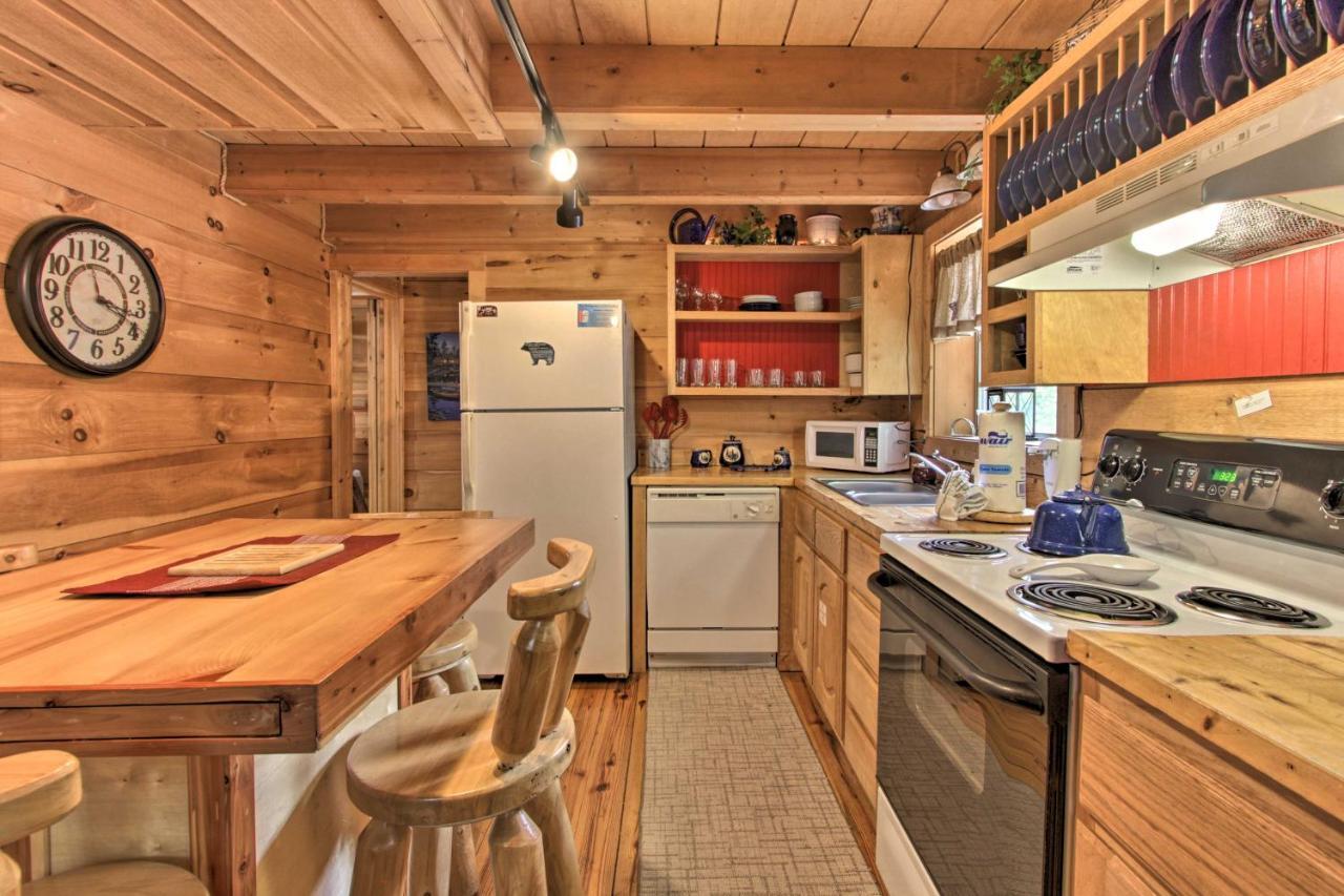 Villa A-Frame Cabin with Hot Tub Less Than 1 Mi to Ober Gatlinburg! Exterior foto